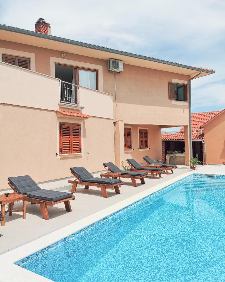 Apartments Matesic Ninski Stanovi ภายนอก รูปภาพ